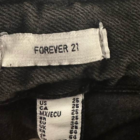 F21 HIGH RISE RELAXED FIT TAPERED LEG MOM BLACK NWT - Picture 3 of 4